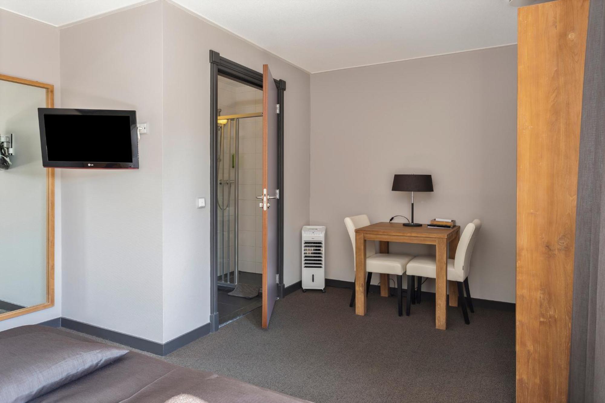 Hunzego Hotel Uithuizermeeden Exteriör bild