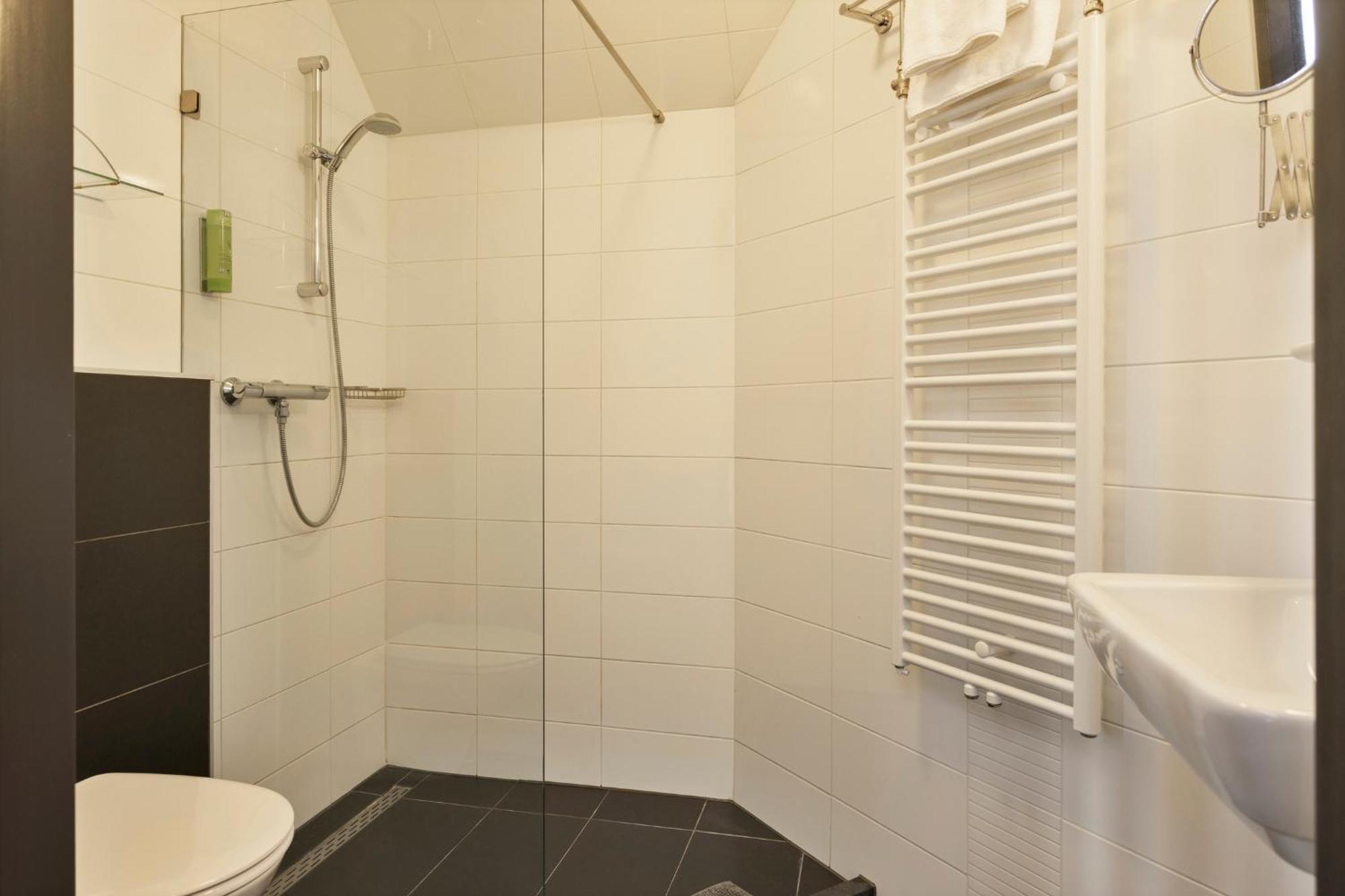 Hunzego Hotel Uithuizermeeden Exteriör bild